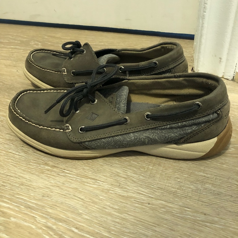 Sperry men’s summer deck shoes size 9